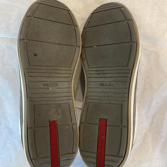 Prada white with grey trim Mens sneakers - Picture 4 of 9